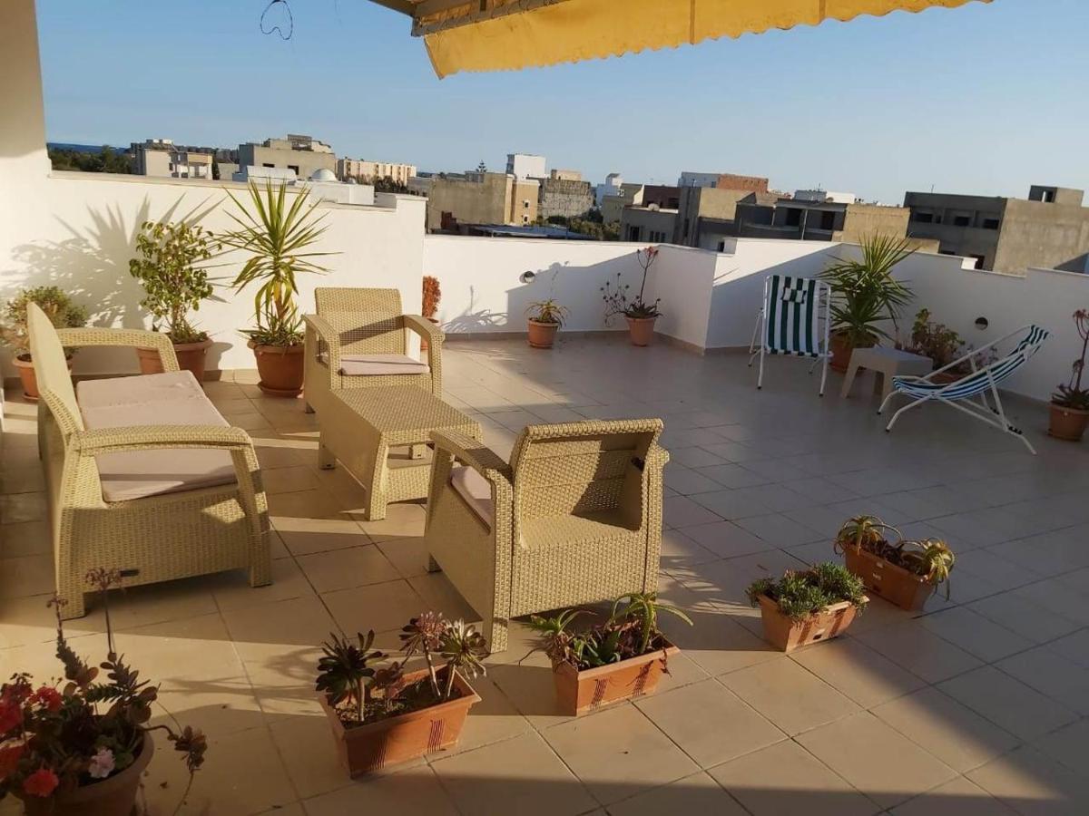 Appartements De Luxe Pres De La Mer Nabil Dış mekan fotoğraf