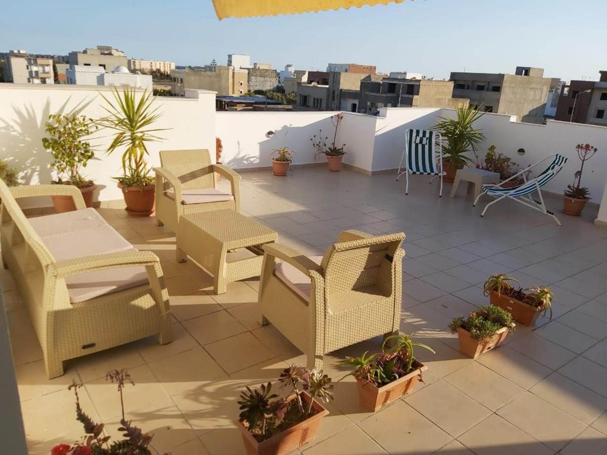 Appartements De Luxe Pres De La Mer Nabil Dış mekan fotoğraf